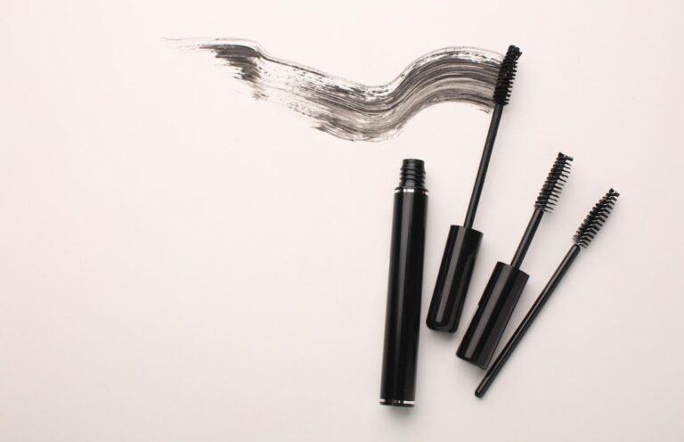 What to Look for in a Mascara Manufacturer for Your Beauty Line